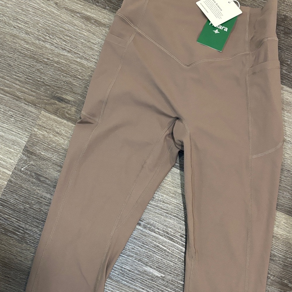 HALARA Women's Pants in Taupe